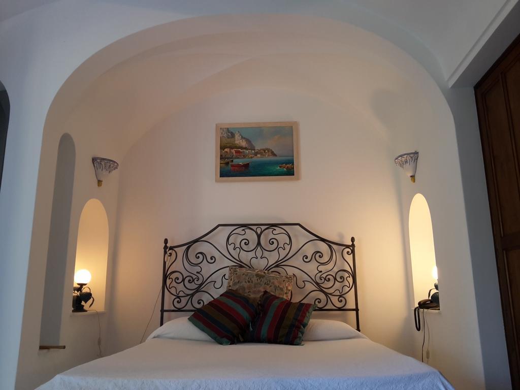 Casa Del Solitario Капри Номер фото